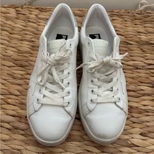 Worn a few times. Just needs a clean. Very comfortable designer shoes